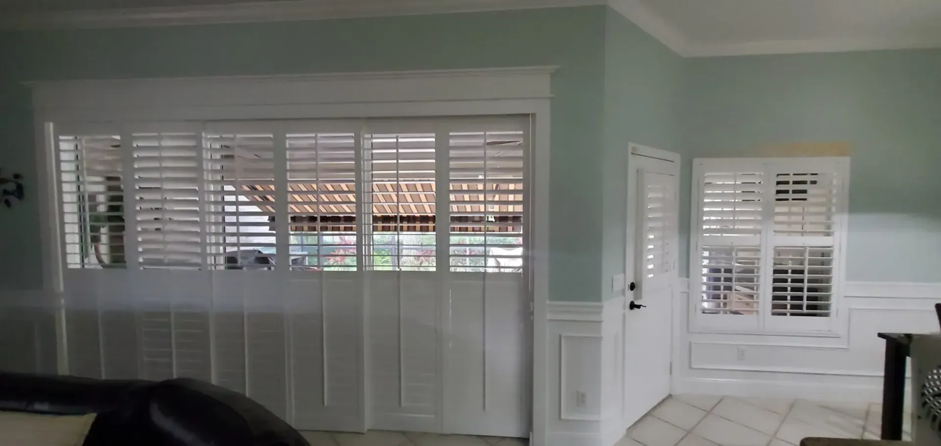 plantation shutters living room - A&Q Plantation Shutters Orlando